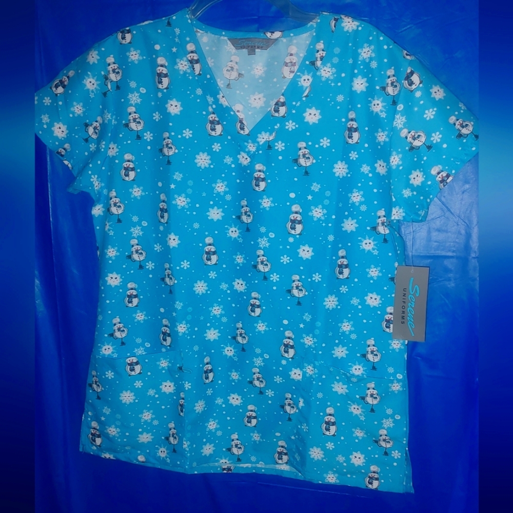 Serene Uniform Scrub Top, Winter Theme Size Medium Multicolored Pockets NWT